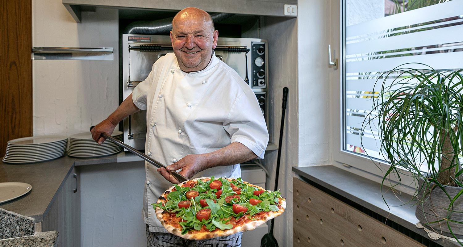 La croccante pizza di Toni – Mesnerwirt ad Auna di Sopra